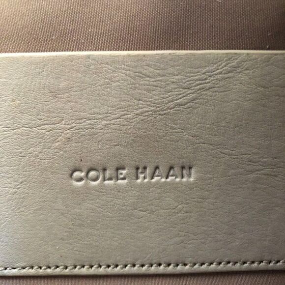 Cole Haan Genuine Leather Cream Ivory Black Cameron Shoulder HandBag Purse Bag - Picture 13 of 13